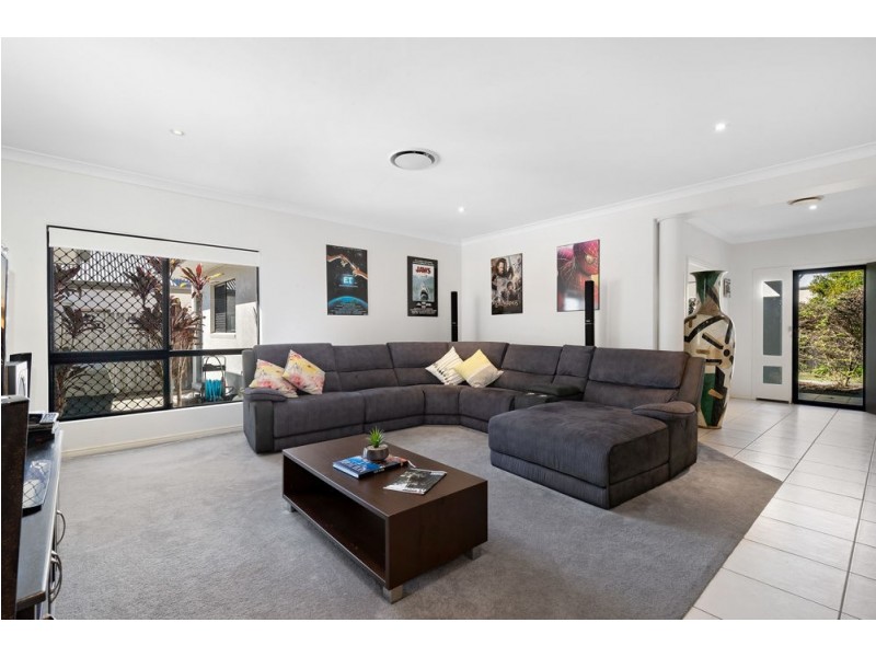1 Douglas Circuit, North Lakes QLD 4509