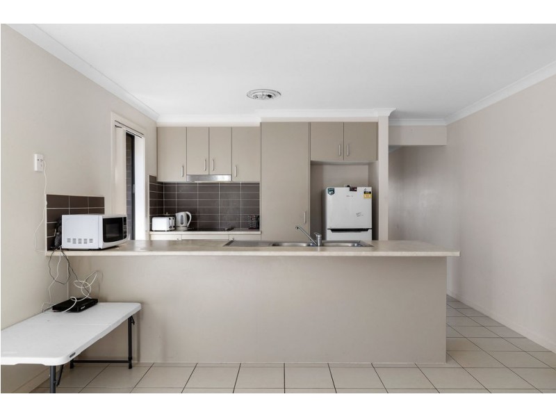 5 Williams Crescent, North Lakes QLD 4509
