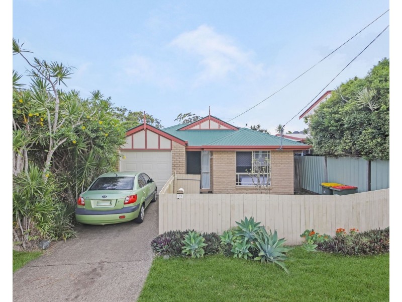 71 Hill Parade, Clontarf QLD 4019