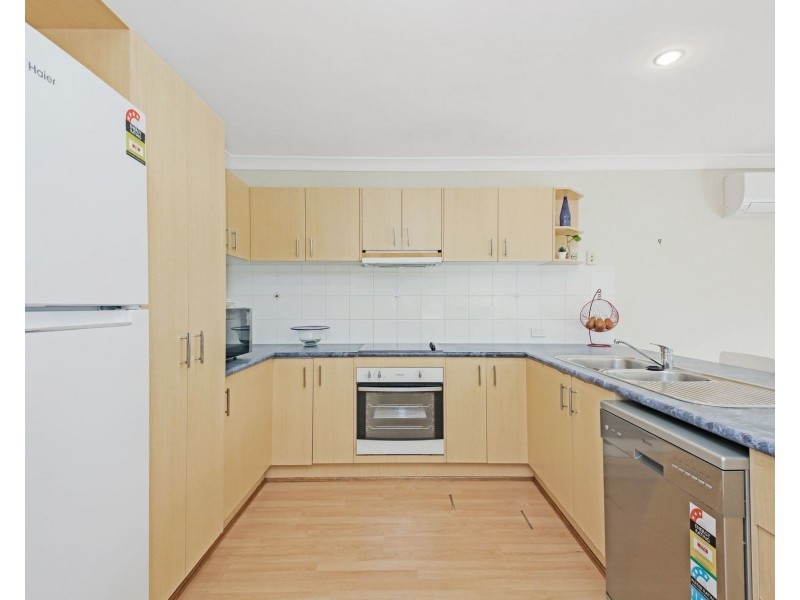 71 Hill Parade, Clontarf QLD 4019