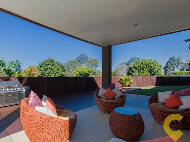 12 Nicklaus Parade, North Lakes QLD 4509