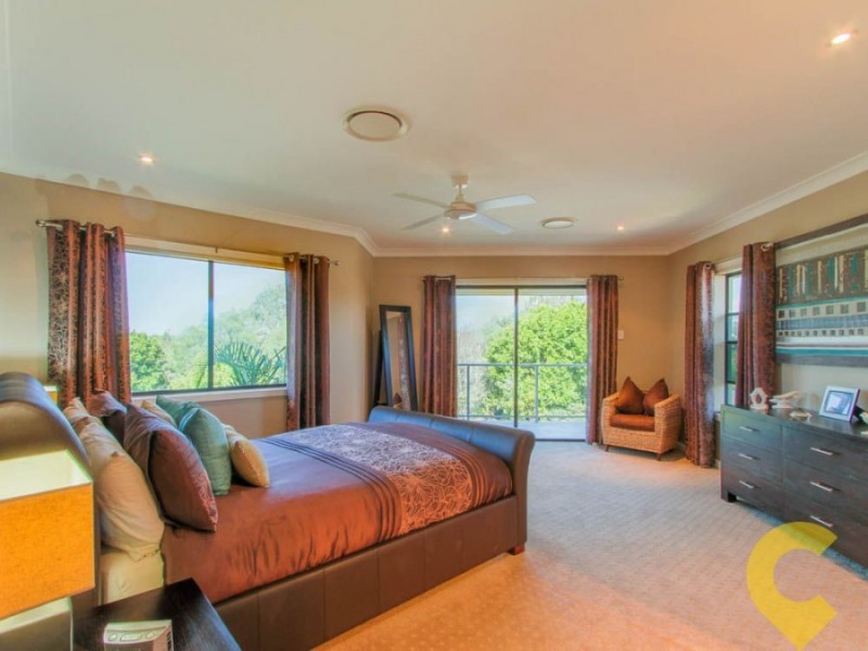 12 Nicklaus Parade, North Lakes QLD 4509