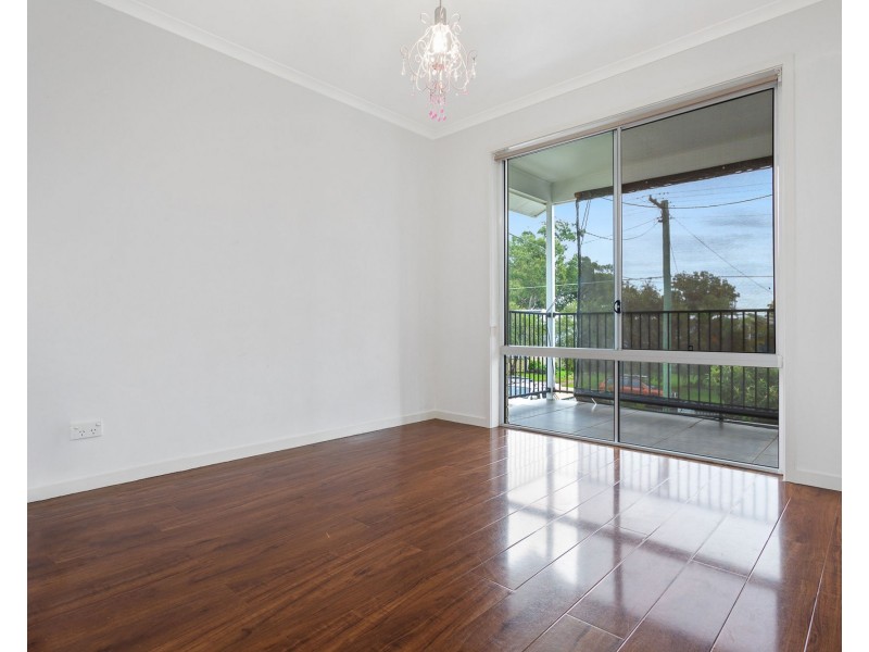42 Grace Street, Scarborough QLD 4020