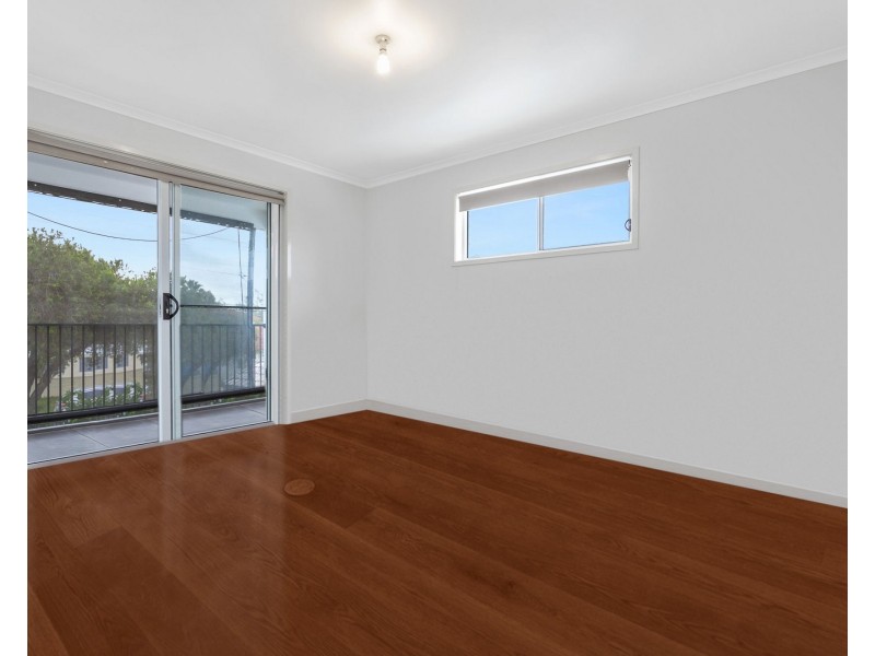 42 Grace Street, Scarborough QLD 4020