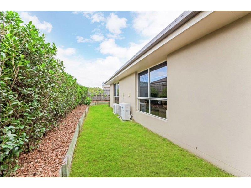4 Hartley Crescent, North Lakes QLD 4509