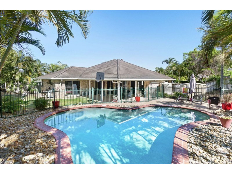 2 Bradford Street, North Lakes QLD 4509