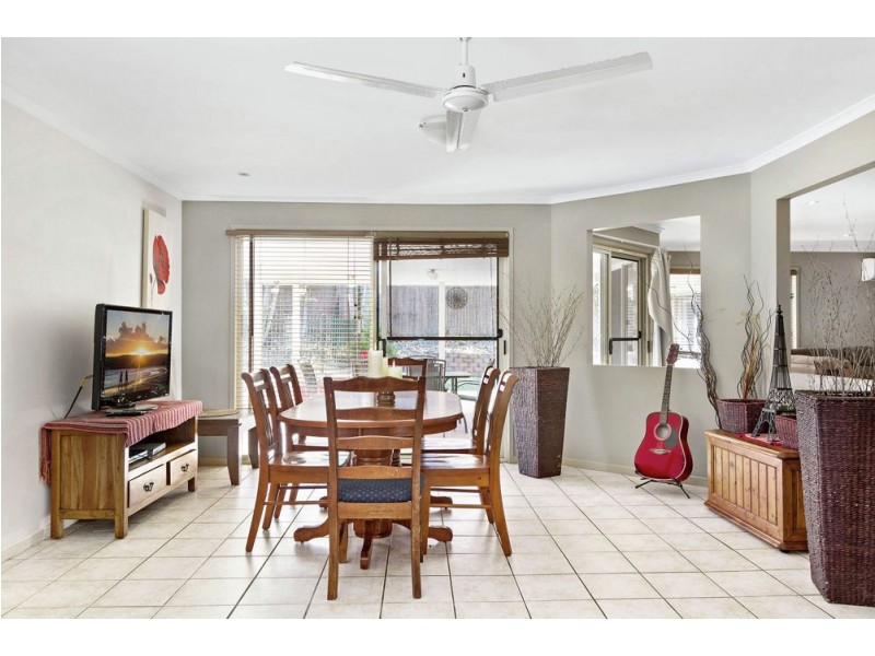 2 Bradford Street, North Lakes QLD 4509