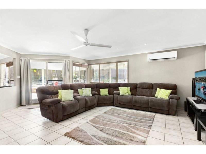 2 Bradford Street, North Lakes QLD 4509