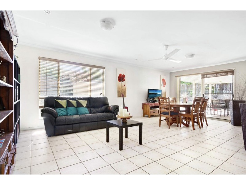 2 Bradford Street, North Lakes QLD 4509