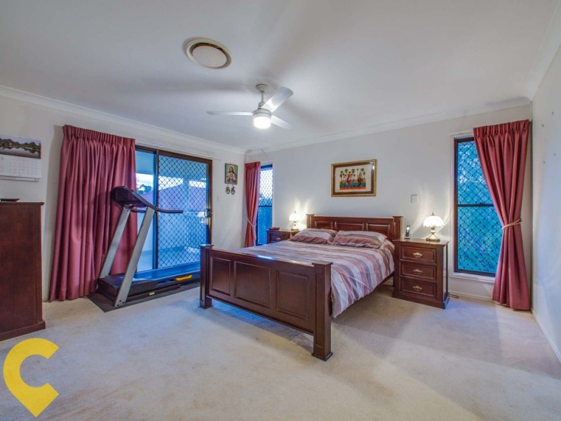 14 Shearwater Close, Albany Creek QLD 4035