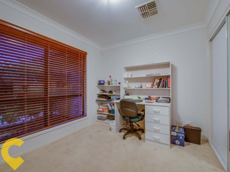 14 Shearwater Close, Albany Creek QLD 4035