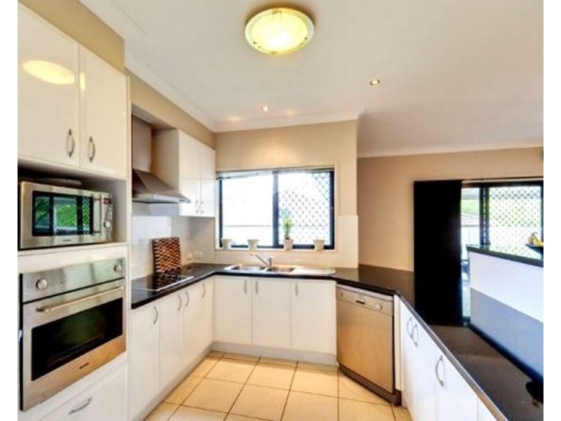 8 Katelyn Court, Cashmere QLD 4500