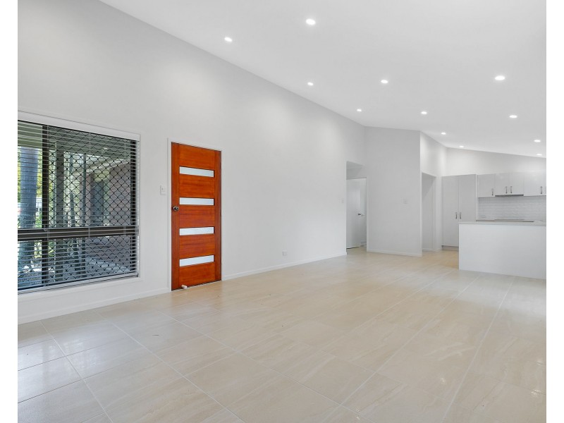 6 Finnegan Street, Rothwell QLD 4022