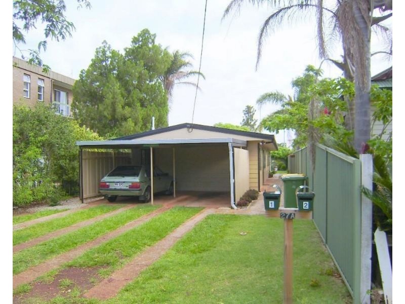 1/27a Queen Street, Scarborough QLD 4020