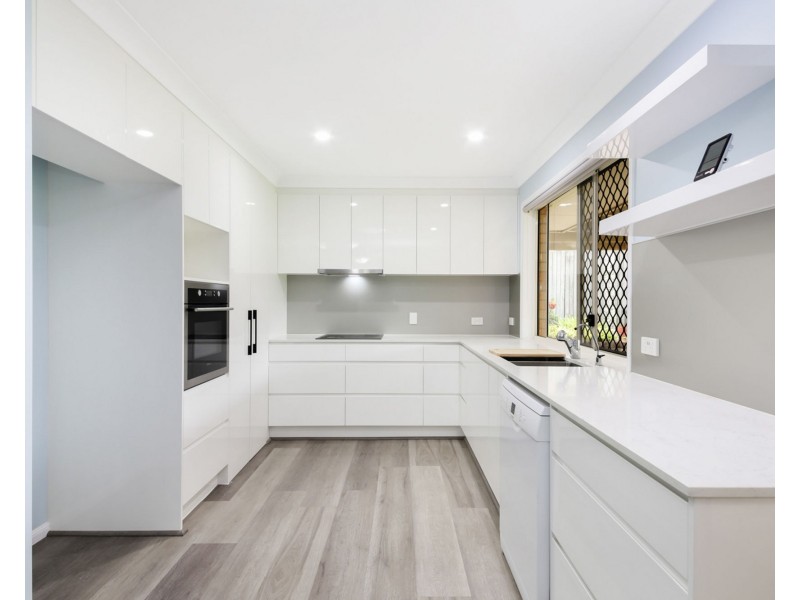 8 Ochre Crescent, Griffin QLD 4503