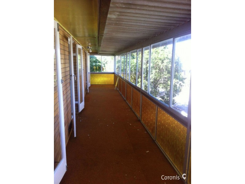 2/4 Rotary Cres, Redcliffe QLD 4020