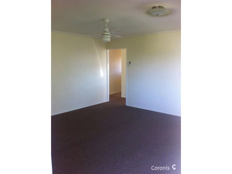 2/4 Rotary Cres, Redcliffe QLD 4020