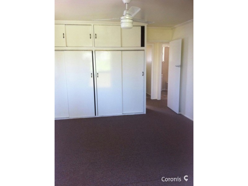 2/4 Rotary Cres, Redcliffe QLD 4020