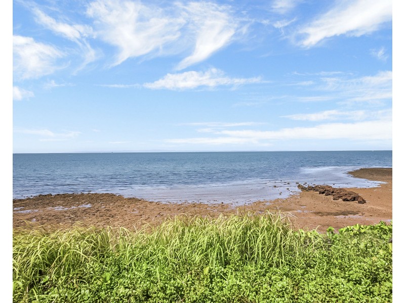 197 Landsborough Ave, Scarborough QLD 4020