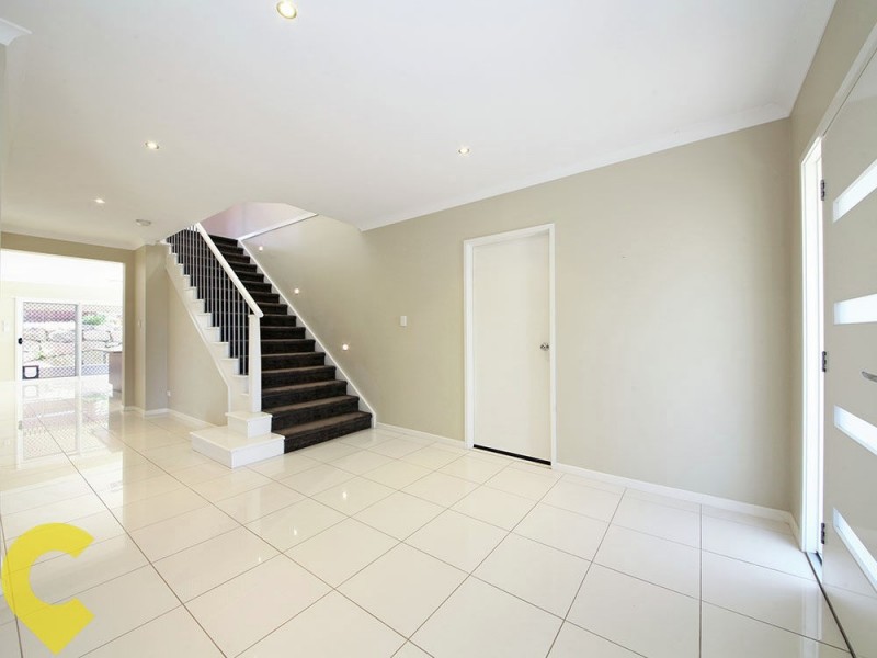 14 Nicklaus Parade, North Lakes QLD 4509