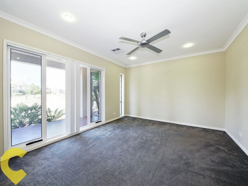 14 Nicklaus Parade, North Lakes QLD 4509