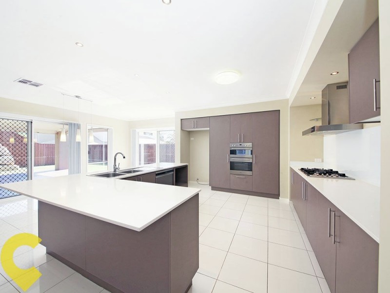 14 Nicklaus Parade, North Lakes QLD 4509