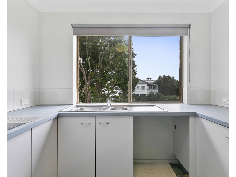4/162 Prince Edward Parade, Scarborough QLD 4020