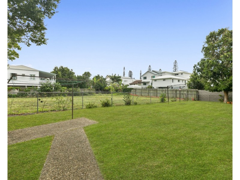 4/162 Prince Edward Parade, Scarborough QLD 4020