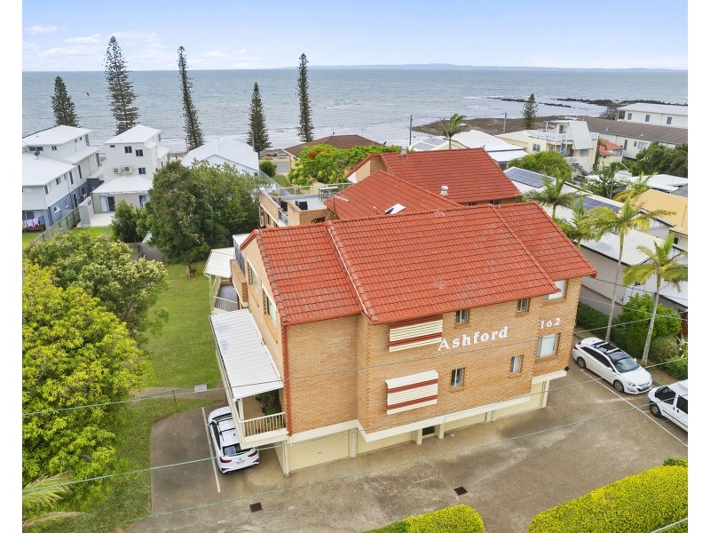 4/162 Prince Edward Parade, Scarborough QLD 4020