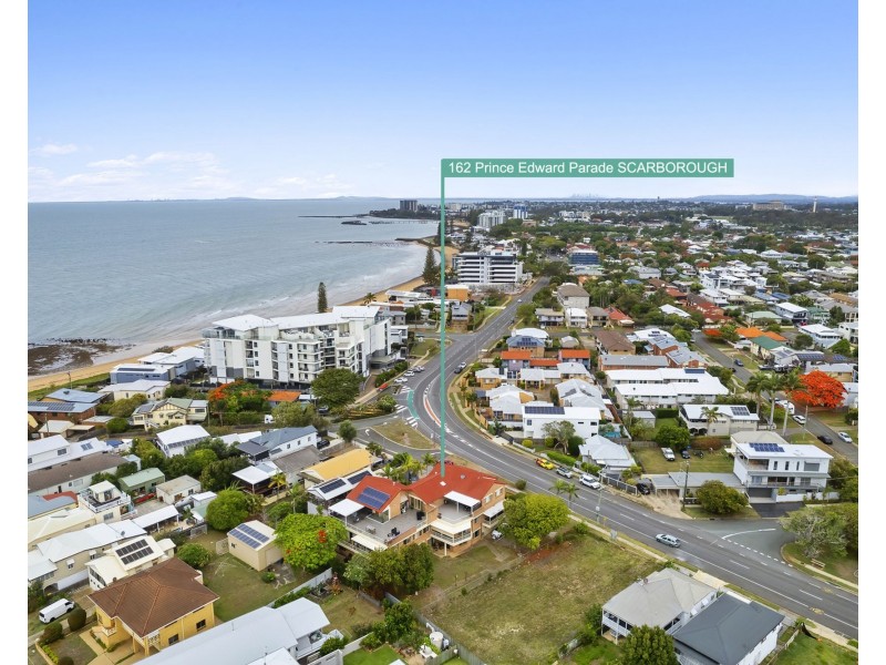 4/162 Prince Edward Parade, Scarborough QLD 4020