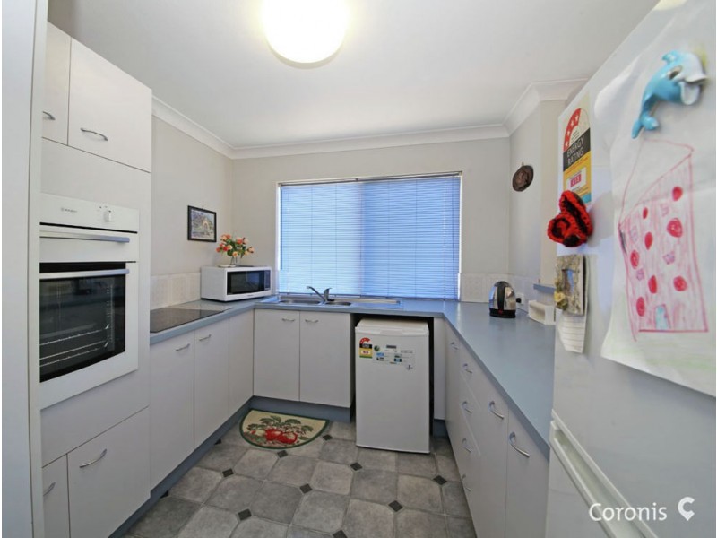 4/162 Prince Edward Pde, Scarborough QLD 4020
