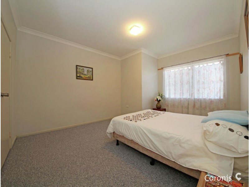 4/162 Prince Edward Pde, Scarborough QLD 4020