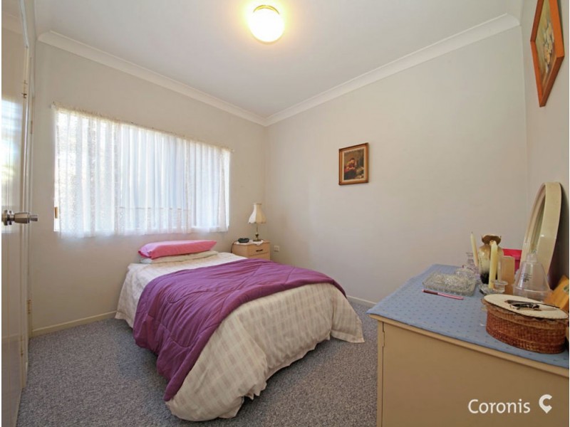 4/162 Prince Edward Pde, Scarborough QLD 4020