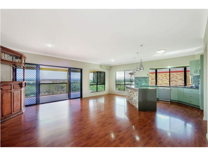 10 Edgewater Court, Murrumba Downs QLD 4503