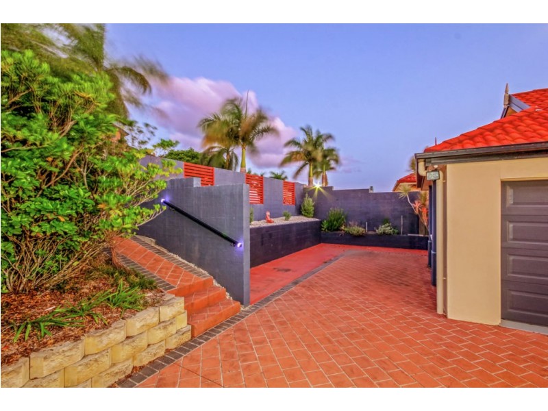 10 Edgewater Court, Murrumba Downs QLD 4503