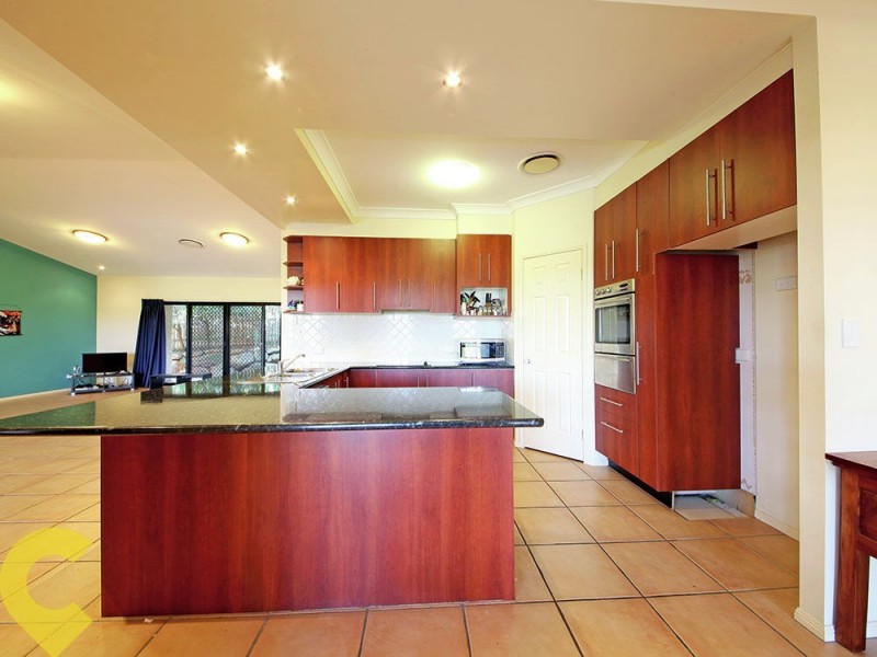 5 Wallers Court, Petrie QLD 4502