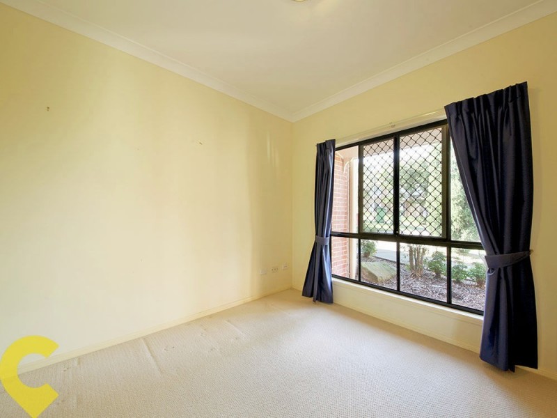 5 Wallers Court, Petrie QLD 4502