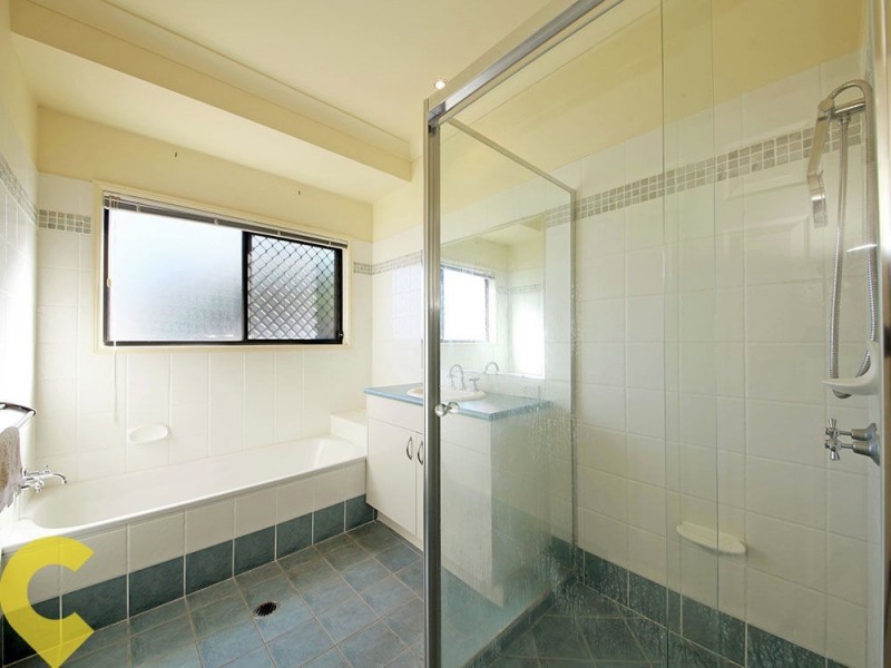 5 Wallers Court, Petrie QLD 4502