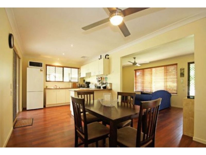 10 Poplar Place, Kallangur QLD 4503