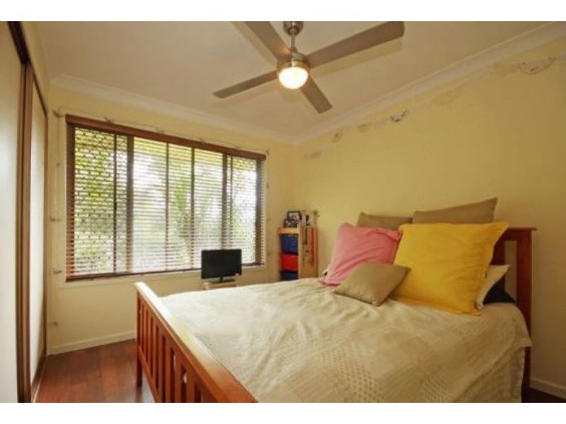 10 Poplar Place, Kallangur QLD 4503
