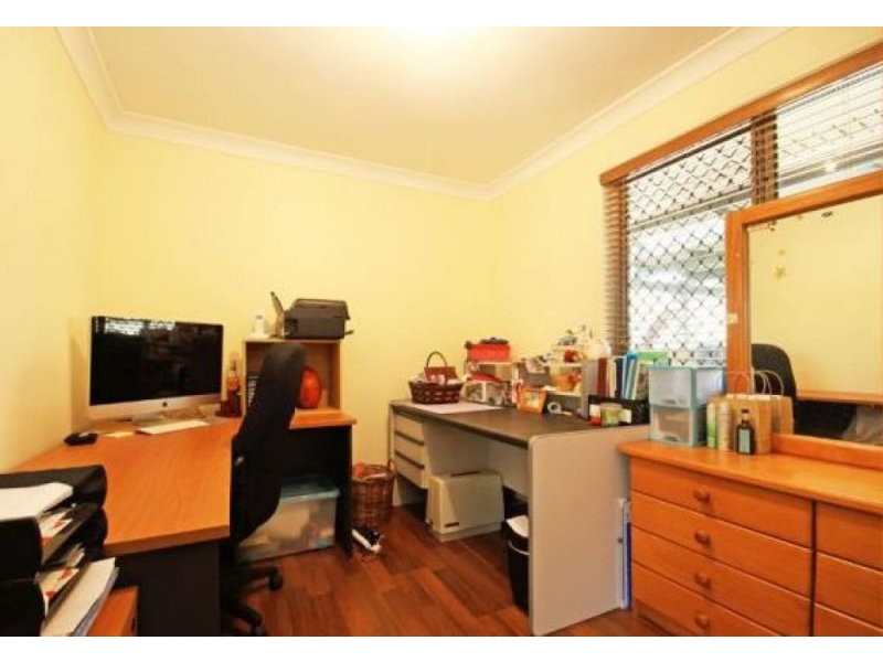 10 Poplar Place, Kallangur QLD 4503
