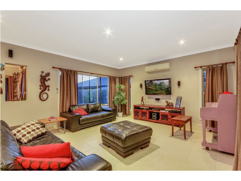 4 Brookfield Street, North Lakes QLD 4509