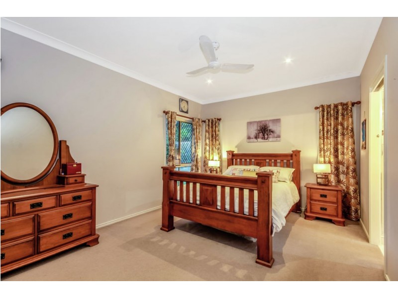 4 Brookfield Street, North Lakes QLD 4509