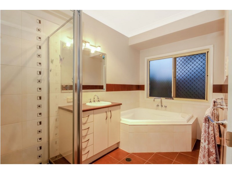 4 Brookfield Street, North Lakes QLD 4509