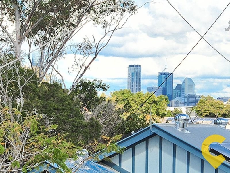 167 Days Road, Grange QLD 4051