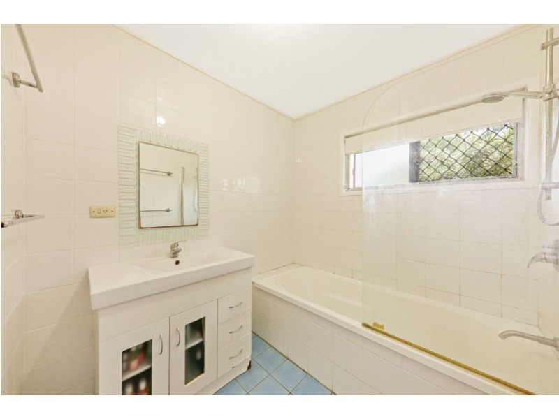 3 Dooloo Crescent, Ferny Hills QLD 4055