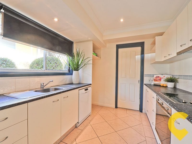 19 Water Street, Red Hill QLD 4059