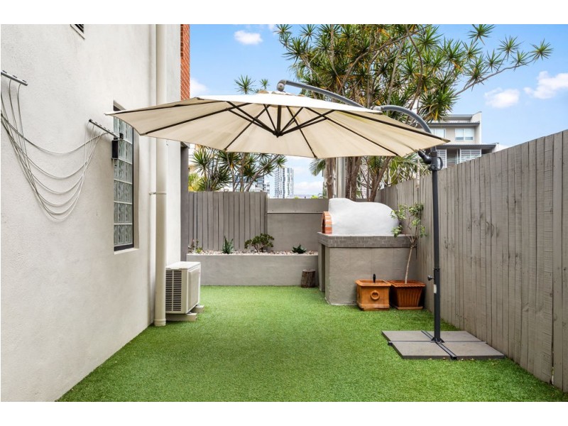 3/9 Newstead Avenue, Newstead QLD 4006