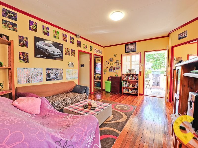 1158 Oxley Road, Oxley QLD 4075