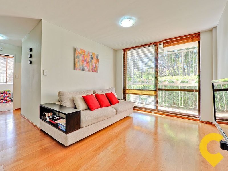 2/572 Boundary Street, Spring Hill QLD 4000